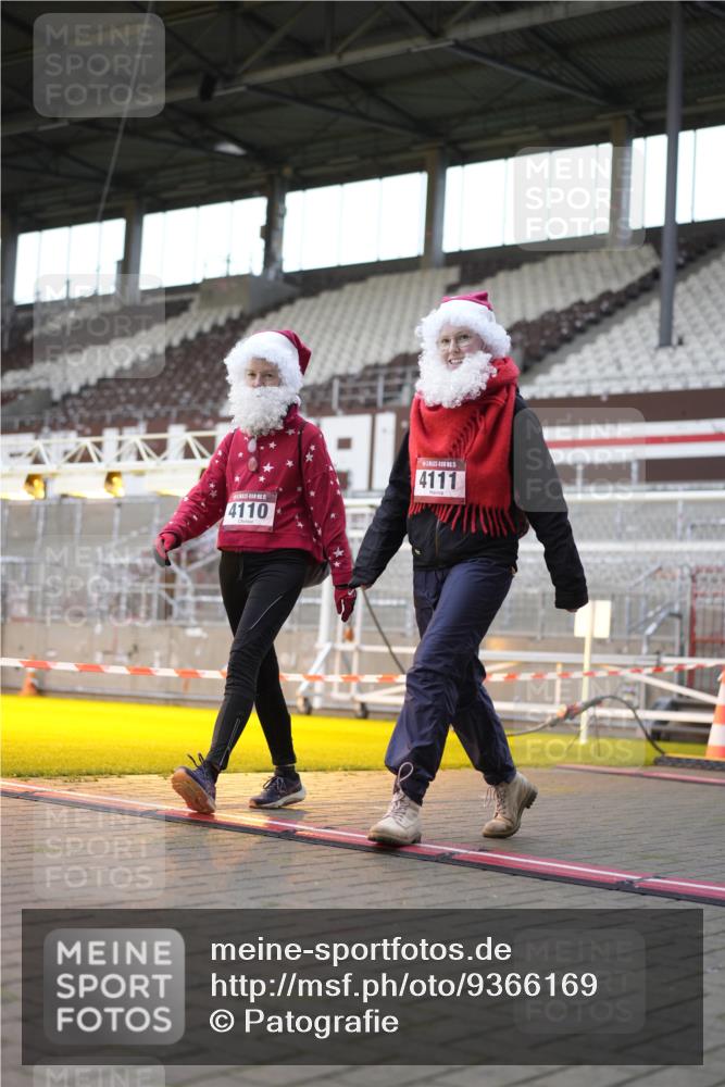 07.12.2025 - St. Pauli X-Mass-Run No. 15 Patografie http://msf.ph/oto/9366169 07.12.2025 10:50:17 Ziel 904, 905, 2582, 2583, 2584, 3291, 4075, 4110, 4111, 4756, 4757, 4759 meine-sportfotos.de