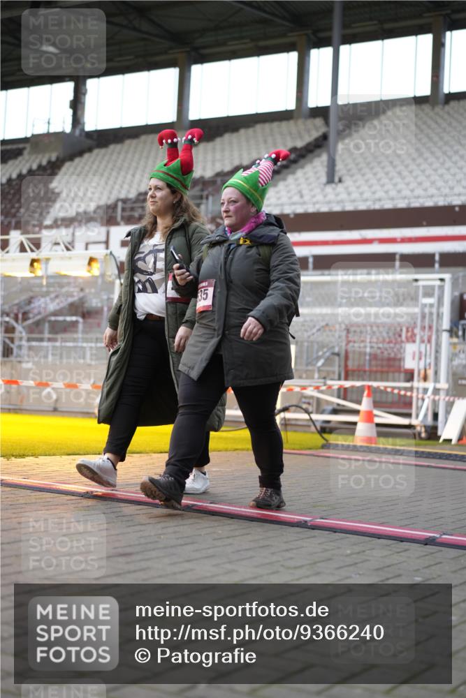 07.12.2025 - St. Pauli X-Mass-Run No. 15 Patografie http://msf.ph/oto/9366240 07.12.2025 10:50:44 Ziel 381, 564, 1726, 1729, 1730, 2737, 2738, 2763, 3368, 4535, 4537, 4760, 4881 meine-sportfotos.de