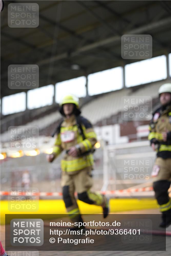 07.12.2025 - St. Pauli X-Mass-Run No. 15 Patografie http://msf.ph/oto/9366401 07.12.2025 10:52:12 Ziel 27, 499, 506, 654, 931, 1098, 2592, 2661, 4797, 4864, 4865, 4866, 4879, 4880, 4882 meine-sportfotos.de
