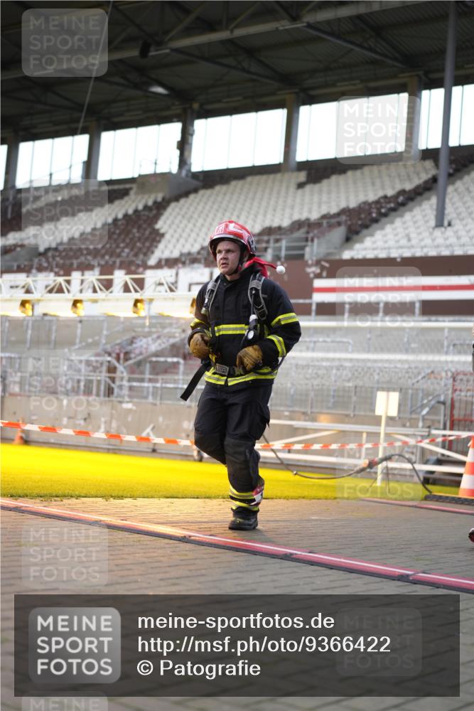 07.12.2025 - St. Pauli X-Mass-Run No. 15 Patografie http://msf.ph/oto/9366422 07.12.2025 10:52:42 Ziel 176, 262, 1305, 4859 meine-sportfotos.de