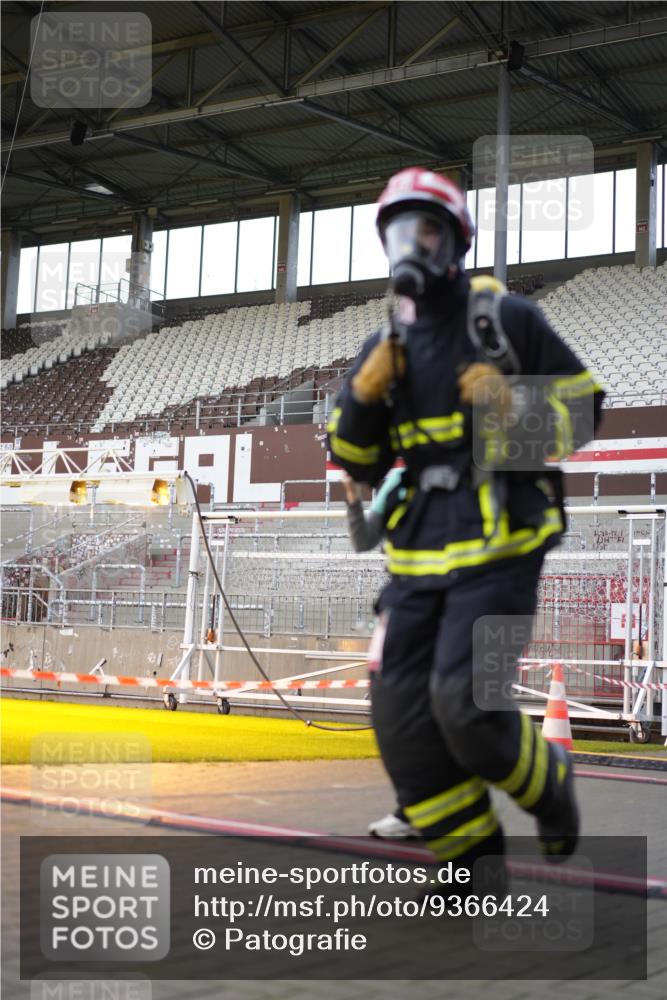 07.12.2025 - St. Pauli X-Mass-Run No. 15 Patografie http://msf.ph/oto/9366424 07.12.2025 10:52:42 Ziel 176, 262, 1305, 4859 meine-sportfotos.de