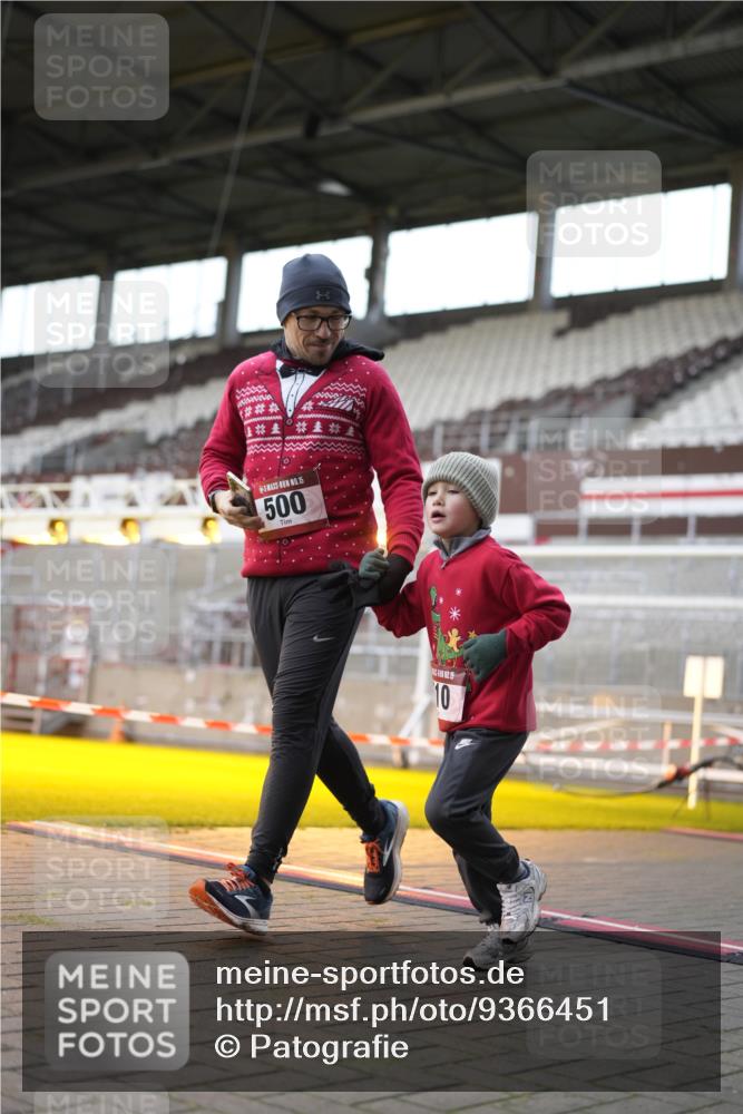 07.12.2025 - St. Pauli X-Mass-Run No. 15 Patografie http://msf.ph/oto/9366451 07.12.2025 10:52:59 Ziel 500, 504, 507, 510, 1684, 2673 meine-sportfotos.de