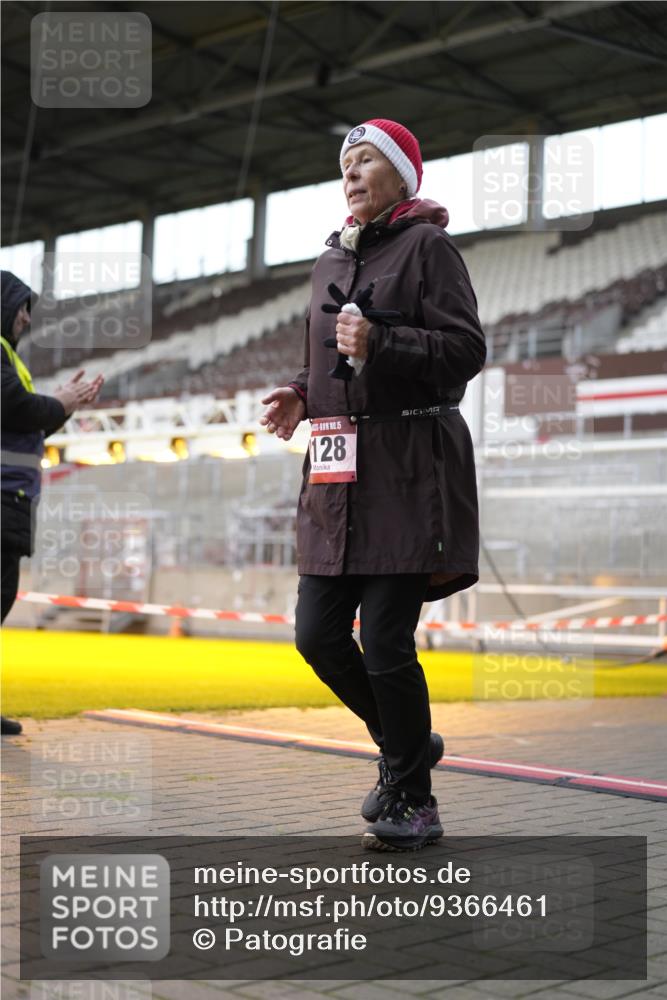 07.12.2025 - St. Pauli X-Mass-Run No. 15 Patografie http://msf.ph/oto/9366461 07.12.2025 10:53:12 Ziel 500, 510, 1684, 3128 meine-sportfotos.de