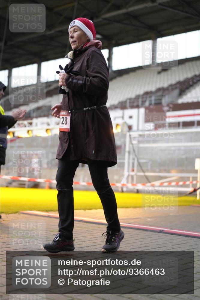 07.12.2025 - St. Pauli X-Mass-Run No. 15 Patografie http://msf.ph/oto/9366463 07.12.2025 10:53:12 Ziel 500, 510, 1684, 3128 meine-sportfotos.de