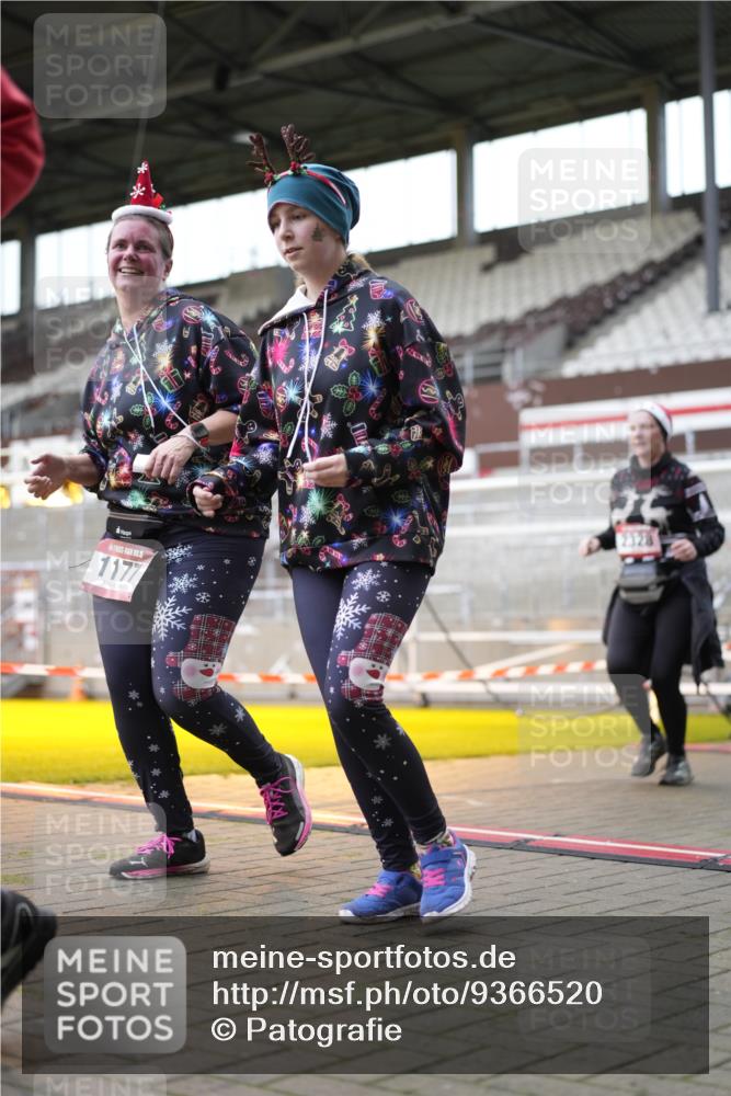 07.12.2025 - St. Pauli X-Mass-Run No. 15 Patografie http://msf.ph/oto/9366520 07.12.2025 10:54:29 Ziel 656, 1177, 1489, 2286, 2328, 2358, 2360, 2832, 3391, 3437 meine-sportfotos.de