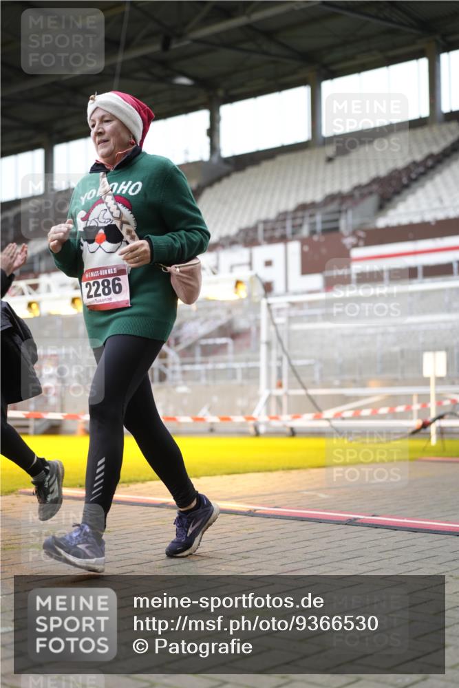 07.12.2025 - St. Pauli X-Mass-Run No. 15 Patografie http://msf.ph/oto/9366530 07.12.2025 10:54:30 Ziel 656, 1177, 1489, 2286, 2328, 2358, 2360, 2832, 3391, 3437 meine-sportfotos.de