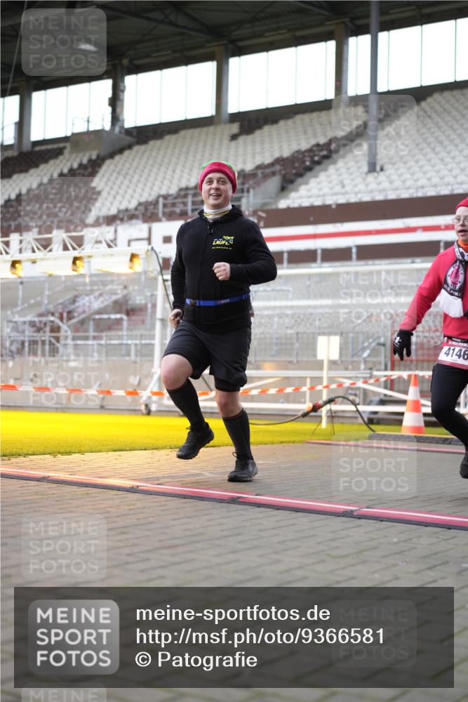 07.12.2025 - St. Pauli X-Mass-Run No. 15 Patografie http://msf.ph/oto/9366581 07.12.2025 10:56:21 Ziel 951, 955, 1790, 1793, 2170, 4063, 4146 meine-sportfotos.de