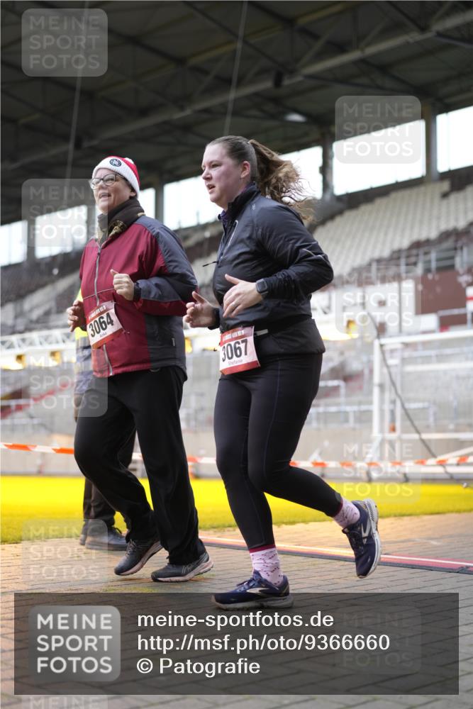 07.12.2025 - St. Pauli X-Mass-Run No. 15 Patografie http://msf.ph/oto/9366660 07.12.2025 10:57:11 Ziel 130, 251, 280, 773, 1097, 1099, 1387, 2297, 2298, 2665, 3064, 3067 meine-sportfotos.de