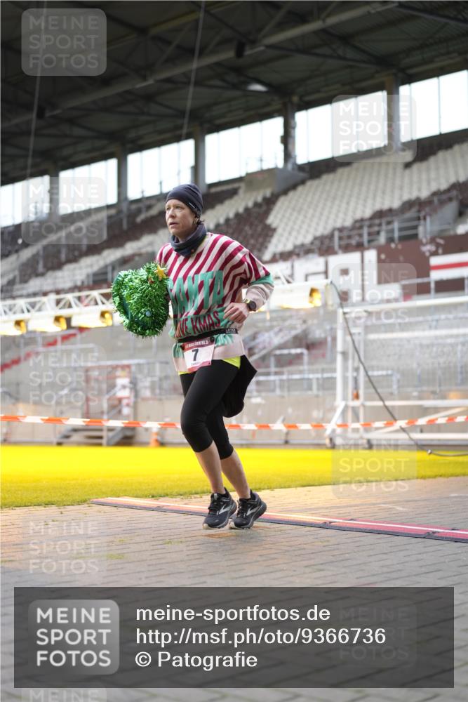 07.12.2025 - St. Pauli X-Mass-Run No. 15 Patografie http://msf.ph/oto/9366736 07.12.2025 10:58:36 Ziel 7, 941, 1160, 1174, 2130, 2131 meine-sportfotos.de