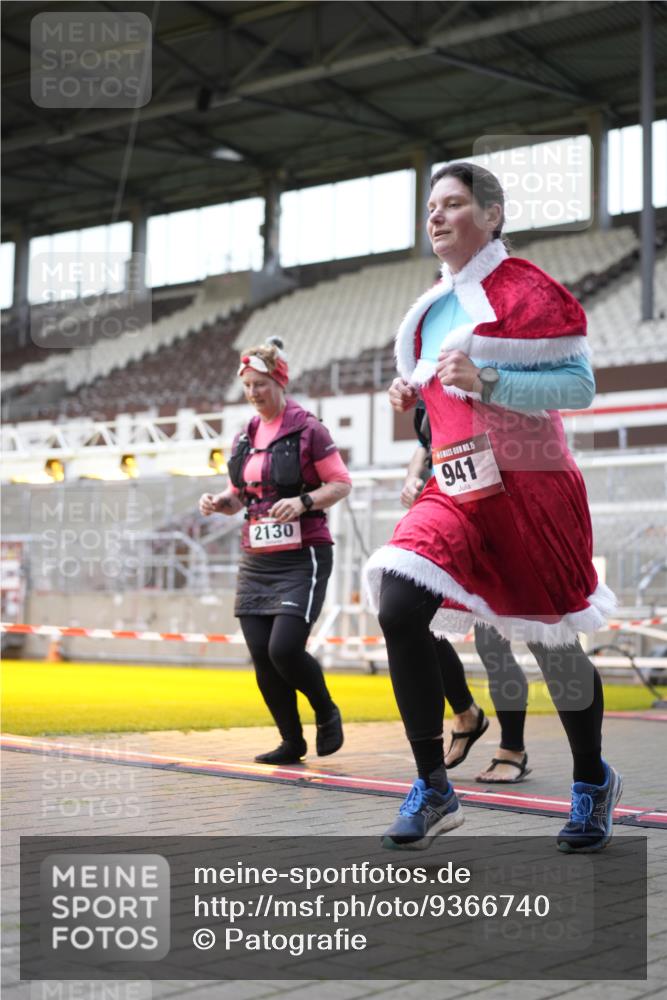 07.12.2025 - St. Pauli X-Mass-Run No. 15 Patografie http://msf.ph/oto/9366740 07.12.2025 10:58:39 Ziel 7, 606, 907, 941, 1160, 1174, 1476, 2130, 2131 meine-sportfotos.de