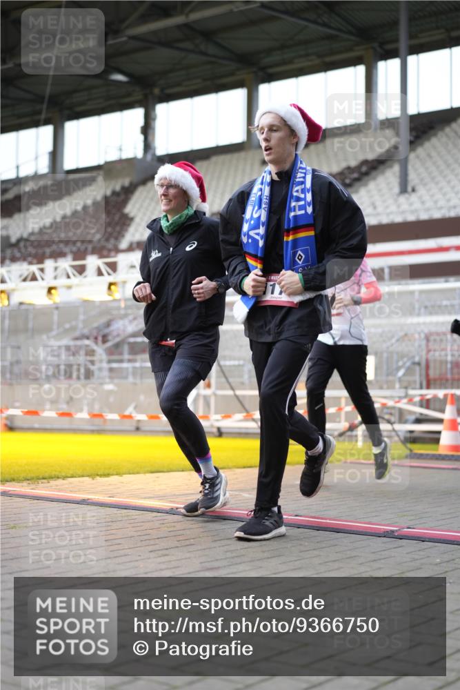 07.12.2025 - St. Pauli X-Mass-Run No. 15 Patografie http://msf.ph/oto/9366750 07.12.2025 10:58:41 Ziel 7, 606, 907, 941, 1160, 1174, 1476, 2130, 2131 meine-sportfotos.de