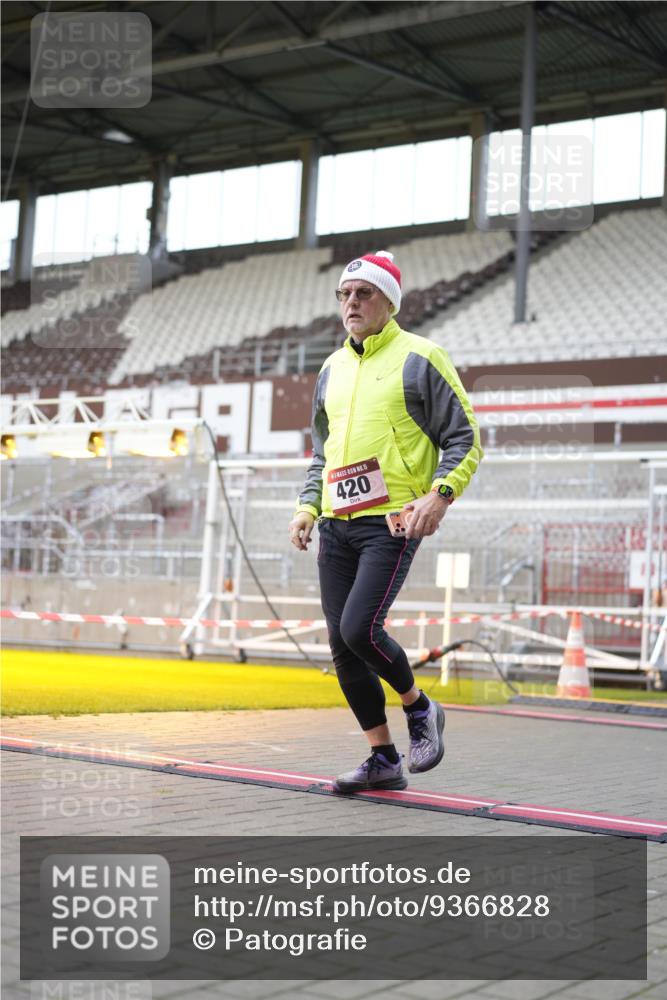 07.12.2025 - St. Pauli X-Mass-Run No. 15 Patografie http://msf.ph/oto/9366828 07.12.2025 10:59:32 Ziel 301, 306, 420, 1826, 4128 meine-sportfotos.de