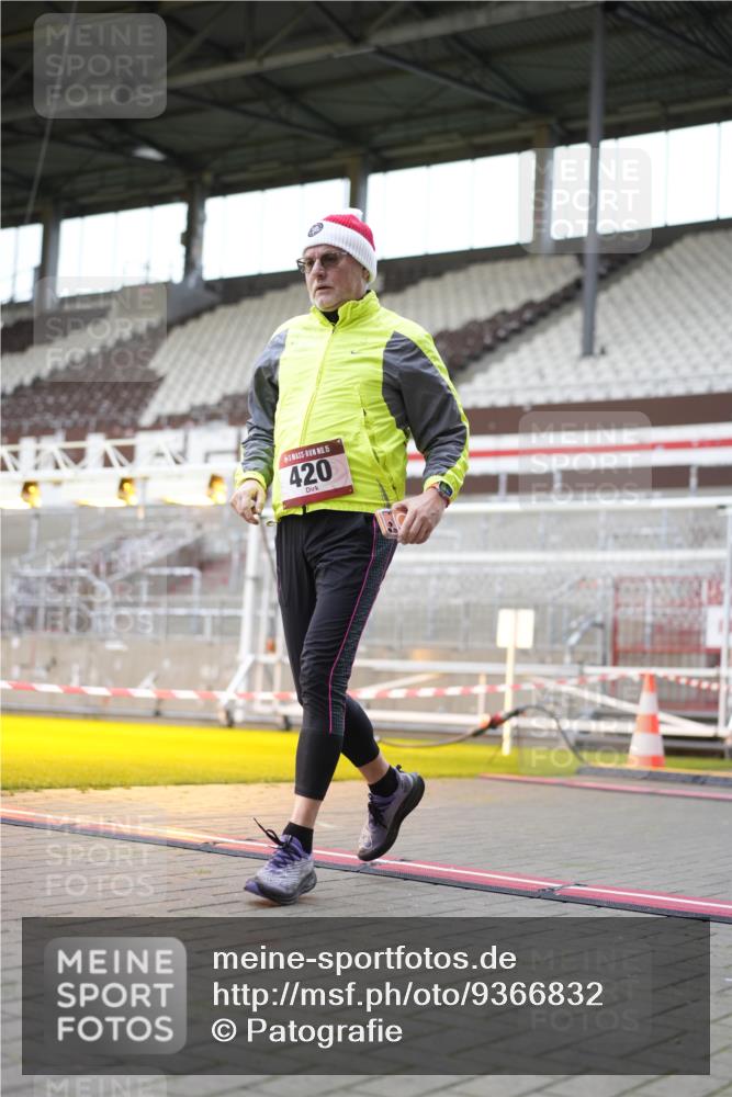 07.12.2025 - St. Pauli X-Mass-Run No. 15 Patografie http://msf.ph/oto/9366832 07.12.2025 10:59:32 Ziel 301, 306, 420, 1826, 4128 meine-sportfotos.de
