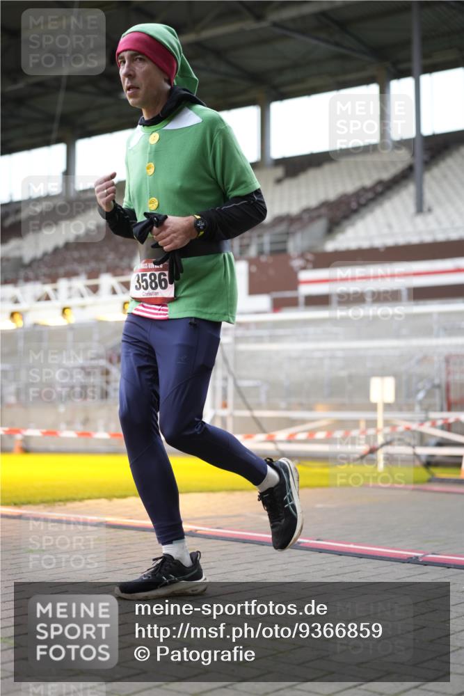 07.12.2025 - St. Pauli X-Mass-Run No. 15 Patografie http://msf.ph/oto/9366859 07.12.2025 11:00:01 Ziel 529, 1482, 1558, 1702, 3586 meine-sportfotos.de