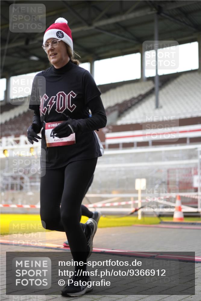 07.12.2025 - St. Pauli X-Mass-Run No. 15 Patografie http://msf.ph/oto/9366912 07.12.2025 11:00:32 Ziel 410, 433, 435, 439, 440, 611, 985, 1721, 3952, 4478, 4793 meine-sportfotos.de