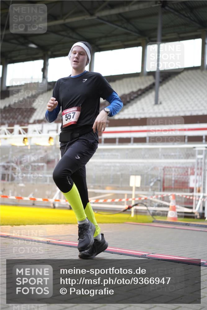 07.12.2025 - St. Pauli X-Mass-Run No. 15 Patografie http://msf.ph/oto/9366947 07.12.2025 11:01:07 Ziel 89, 132, 139, 557, 1705 meine-sportfotos.de