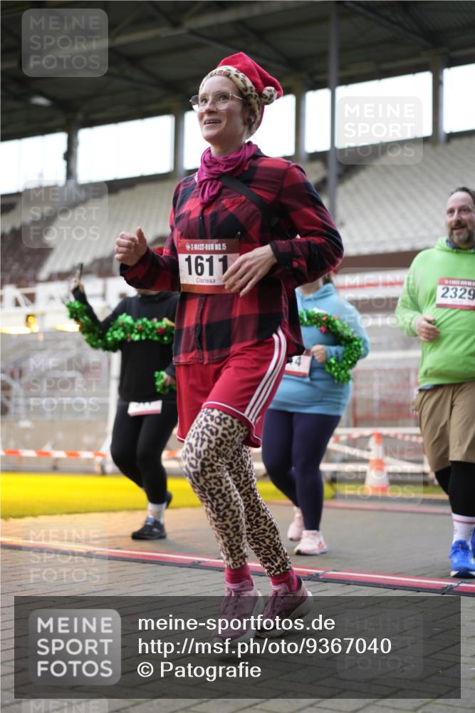 07.12.2025 - St. Pauli X-Mass-Run No. 15 Patografie http://msf.ph/oto/9367040 07.12.2025 11:02:08 Ziel 95, 193, 314, 317, 838, 842, 847, 1143, 1416, 1611, 2329, 2519, 2520 meine-sportfotos.de