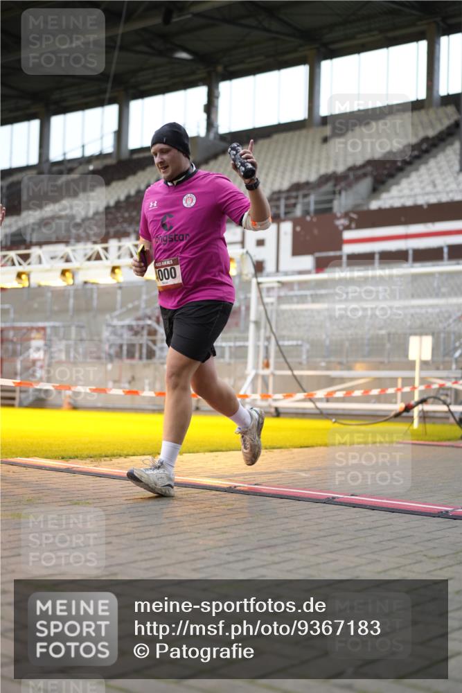07.12.2025 - St. Pauli X-Mass-Run No. 15 Patografie http://msf.ph/oto/9367183 07.12.2025 11:03:19 Ziel 61, 64, 102, 109, 186, 748, 853, 1199, 1850 meine-sportfotos.de