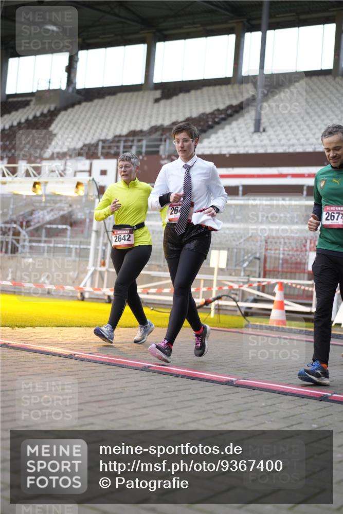07.12.2025 - St. Pauli X-Mass-Run No. 15 Patografie http://msf.ph/oto/9367400 07.12.2025 10:51:25 Ziel 1047, 2642, 2643, 2674, 2959 meine-sportfotos.de