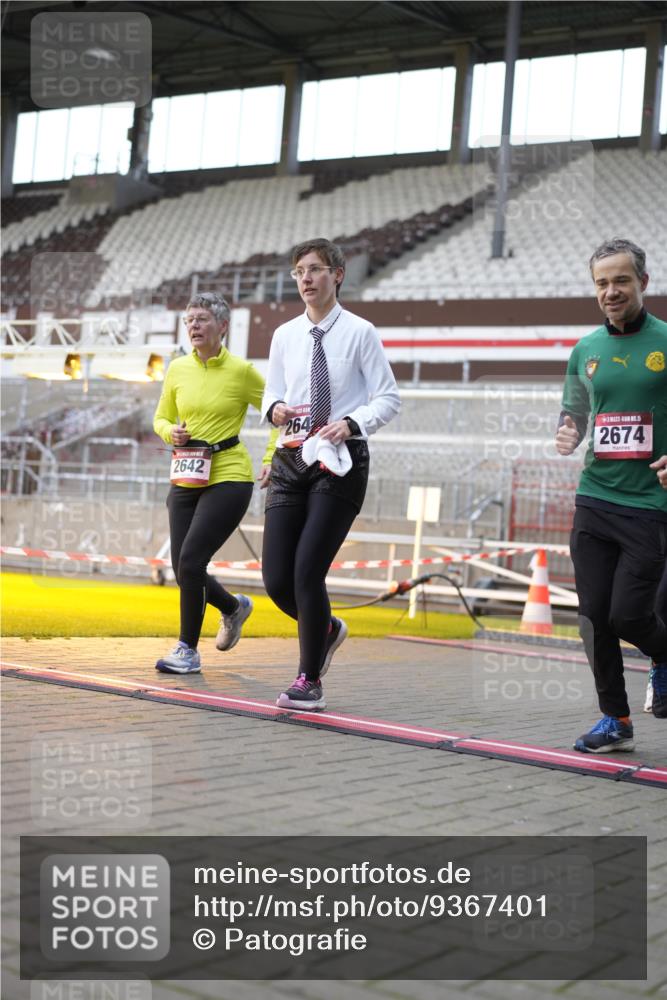 07.12.2025 - St. Pauli X-Mass-Run No. 15 Patografie http://msf.ph/oto/9367401 07.12.2025 10:51:26 Ziel 1047, 2103, 2105, 2327, 2332, 2642, 2643, 2674, 2959 meine-sportfotos.de