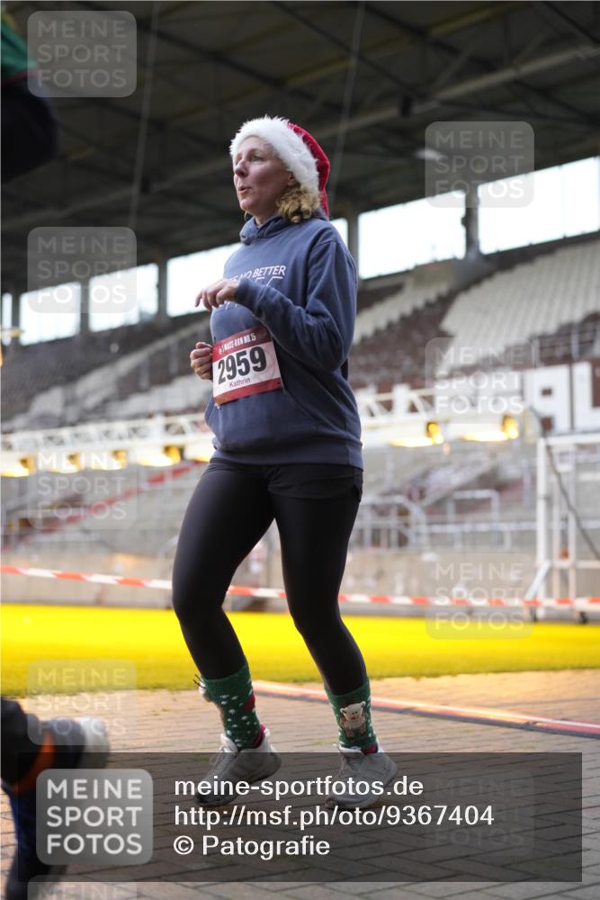 07.12.2025 - St. Pauli X-Mass-Run No. 15 Patografie http://msf.ph/oto/9367404 07.12.2025 10:51:27 Ziel 1047, 2103, 2105, 2327, 2332, 2642, 2643, 2674, 2959 meine-sportfotos.de