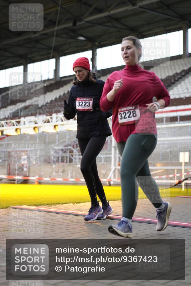 07.12.2025 - St. Pauli X-Mass-Run No. 15 Patografie http://msf.ph/oto/9367423 07.12.2025 10:51:43 Ziel 275, 328, 1047, 1964, 1982, 1984, 2103, 2105, 2165, 2327, 2332, 2553, 2593, 2607, 2836, 2837, 3223, 3228, 4862 meine-sportfotos.de
