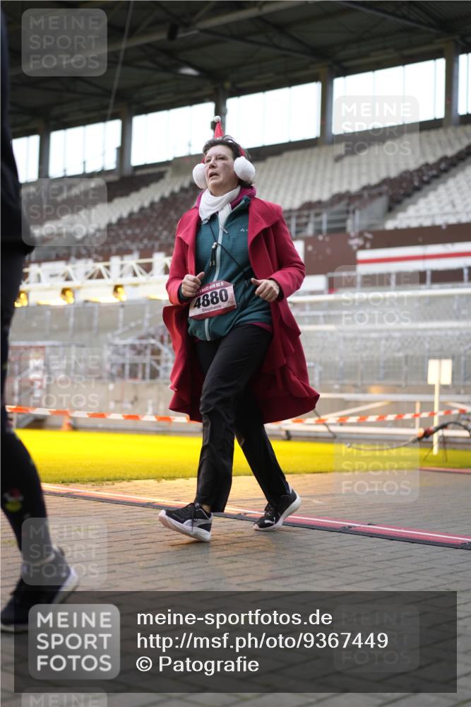 07.12.2025 - St. Pauli X-Mass-Run No. 15 Patografie http://msf.ph/oto/9367449 07.12.2025 10:52:02 Ziel 27, 1964, 1982, 1984, 2165, 2287, 2289, 2592, 2661, 4550, 4865, 4879, 4880 meine-sportfotos.de