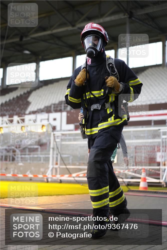 07.12.2025 - St. Pauli X-Mass-Run No. 15 Patografie http://msf.ph/oto/9367476 07.12.2025 10:52:43 Ziel 176, 262, 1305, 4859 meine-sportfotos.de