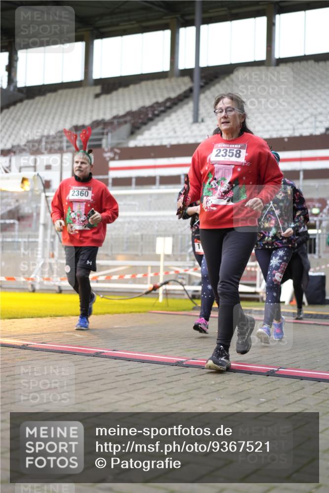 07.12.2025 - St. Pauli X-Mass-Run No. 15 Patografie http://msf.ph/oto/9367521 07.12.2025 10:54:27 Ziel 656, 1177, 1489, 2286, 2328, 2358, 2360, 2832, 3391, 3437 meine-sportfotos.de