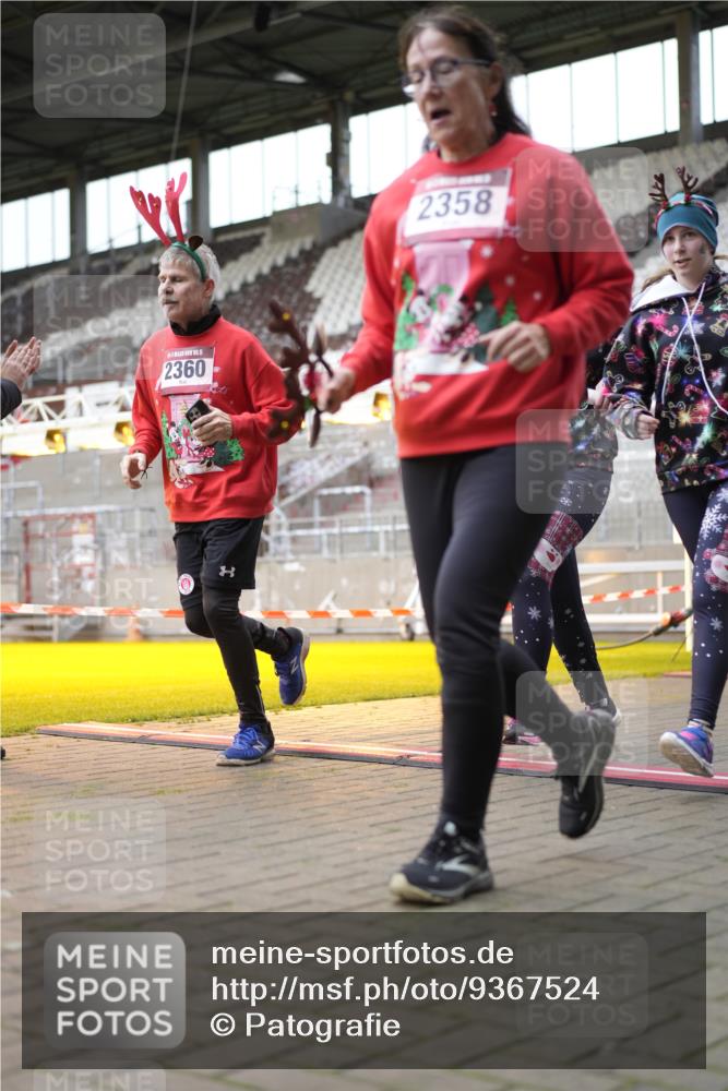 07.12.2025 - St. Pauli X-Mass-Run No. 15 Patografie http://msf.ph/oto/9367524 07.12.2025 10:54:28 Ziel 656, 1177, 1489, 2286, 2328, 2358, 2360, 2832, 3391, 3437 meine-sportfotos.de