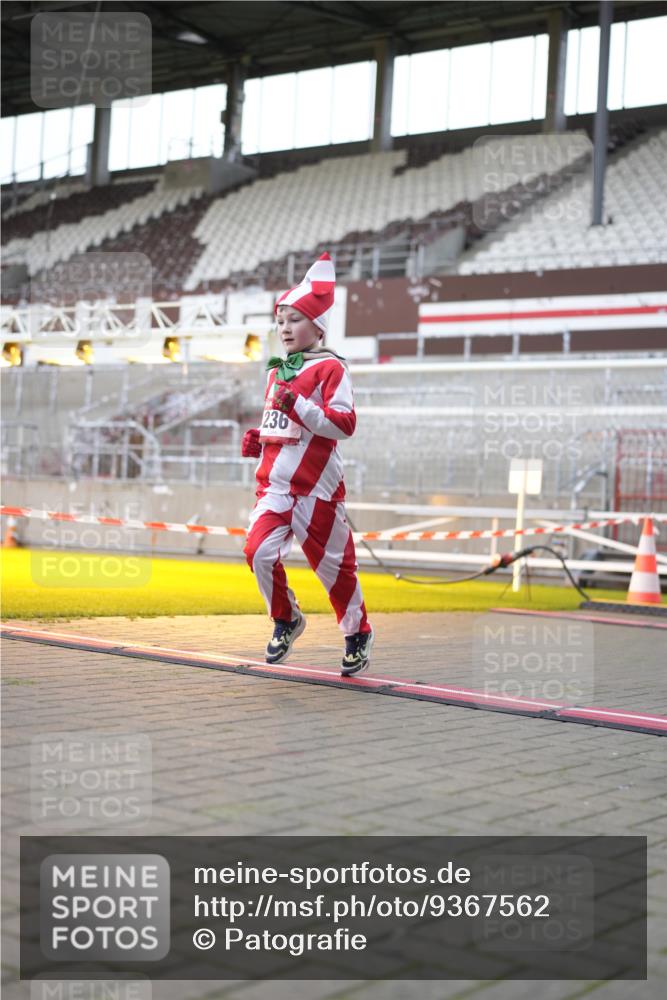 07.12.2025 - St. Pauli X-Mass-Run No. 15 Patografie http://msf.ph/oto/9367562 07.12.2025 10:56:27 Ziel 236, 248, 759, 2170, 4063, 4146 meine-sportfotos.de