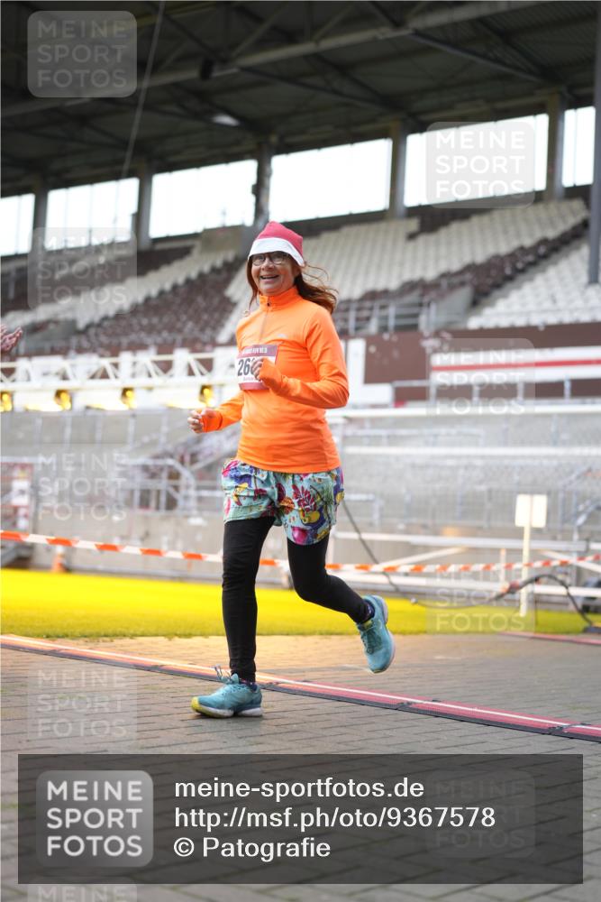 07.12.2025 - St. Pauli X-Mass-Run No. 15 Patografie http://msf.ph/oto/9367578 07.12.2025 10:56:47 Ziel 55, 417, 555, 566, 568, 763, 1203, 2538, 2542, 2664, 3275 meine-sportfotos.de