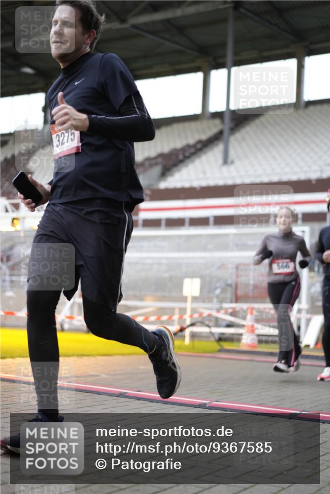 07.12.2025 - St. Pauli X-Mass-Run No. 15 Patografie http://msf.ph/oto/9367585 07.12.2025 10:56:50 Ziel 55, 417, 555, 566, 568, 763, 1203, 2538, 2542, 2664, 3275, 4799 meine-sportfotos.de