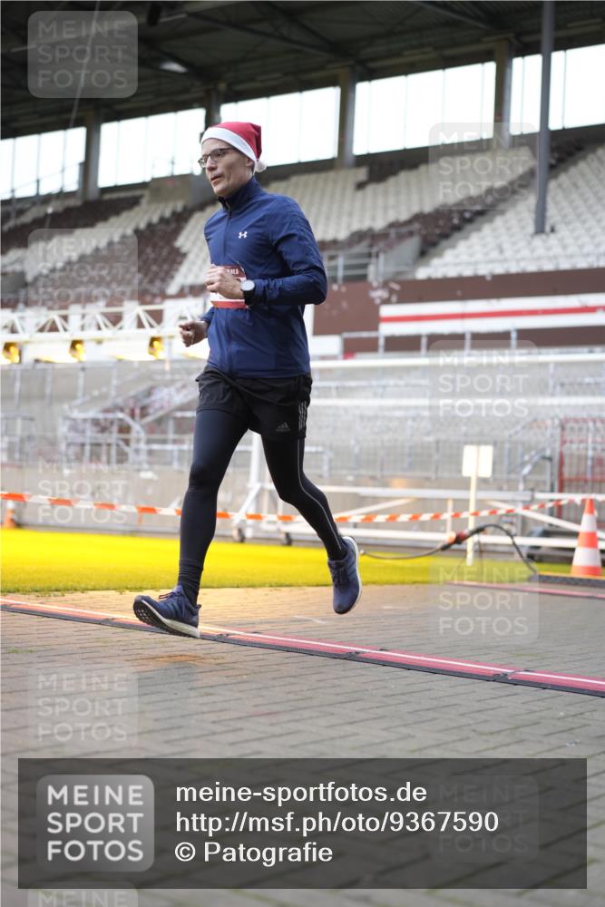 07.12.2025 - St. Pauli X-Mass-Run No. 15 Patografie http://msf.ph/oto/9367590 07.12.2025 10:56:54 Ziel 55, 417, 555, 566, 568, 763, 1203, 2538, 2542, 2664, 3275, 4799 meine-sportfotos.de
