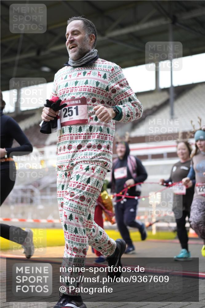 07.12.2025 - St. Pauli X-Mass-Run No. 15 Patografie http://msf.ph/oto/9367609 07.12.2025 10:57:16 Ziel 130, 251, 280, 773, 994, 1097, 1099, 1387, 2290, 2296, 2297, 2298, 2665, 3064, 3067 meine-sportfotos.de