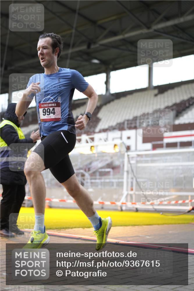 07.12.2025 - St. Pauli X-Mass-Run No. 15 Patografie http://msf.ph/oto/9367615 07.12.2025 10:57:21 Ziel 130, 251, 773, 994, 1213, 1387, 2290, 2296, 2297, 2298, 2665, 3064, 3067 meine-sportfotos.de