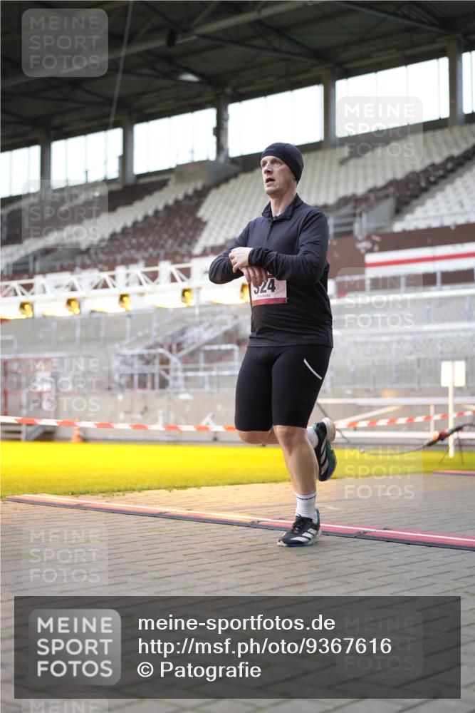 07.12.2025 - St. Pauli X-Mass-Run No. 15 Patografie http://msf.ph/oto/9367616 07.12.2025 10:57:33 Ziel 324, 994, 1213 meine-sportfotos.de