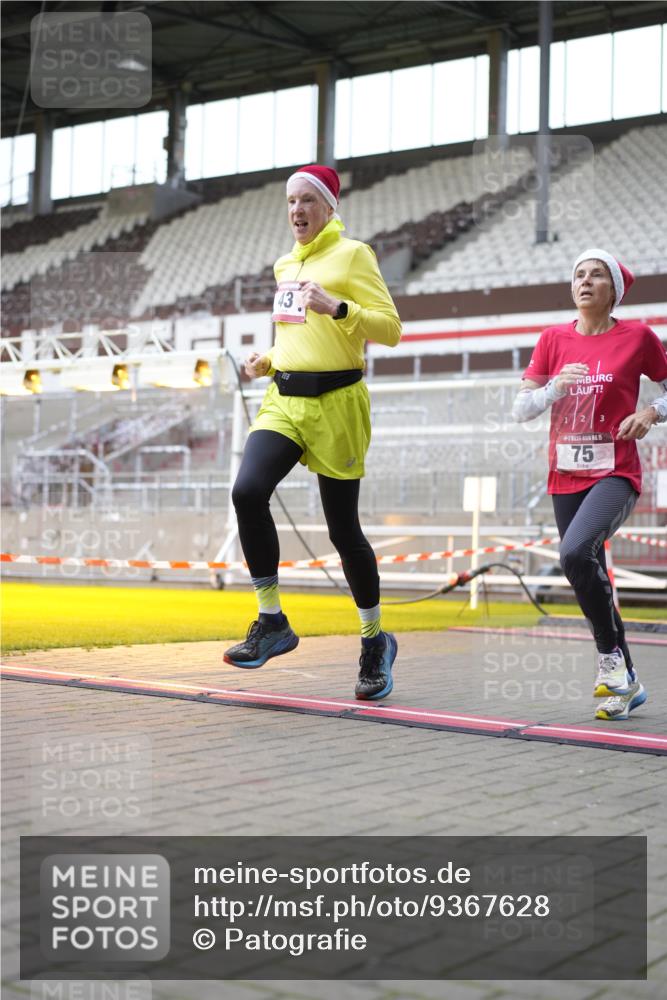 07.12.2025 - St. Pauli X-Mass-Run No. 15 Patografie http://msf.ph/oto/9367628 07.12.2025 10:57:58 Ziel 43, 75, 170, 234, 1690 meine-sportfotos.de
