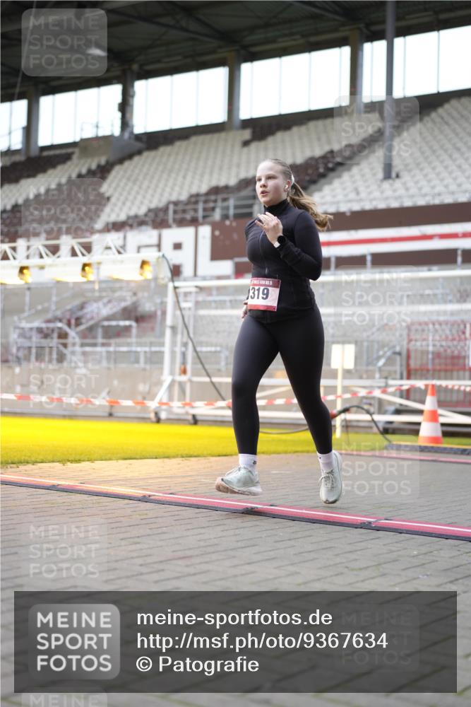 07.12.2025 - St. Pauli X-Mass-Run No. 15 Patografie http://msf.ph/oto/9367634 07.12.2025 10:58:31 Ziel 7 meine-sportfotos.de