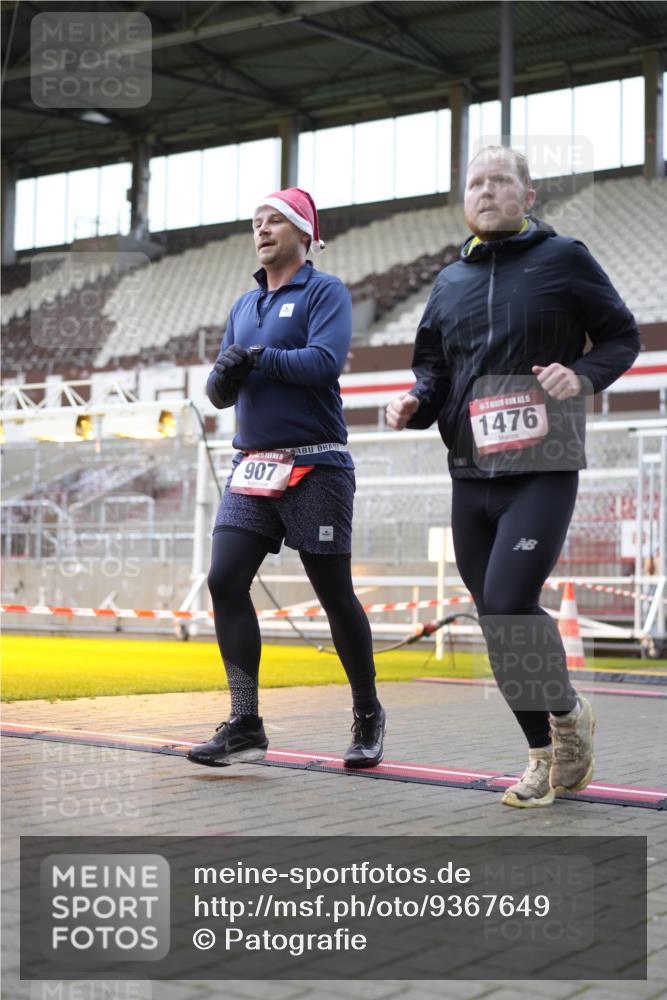 07.12.2025 - St. Pauli X-Mass-Run No. 15 Patografie http://msf.ph/oto/9367649 07.12.2025 10:58:42 Ziel 7, 606, 907, 941, 1160, 1174, 1453, 1458, 1459, 1476, 2130, 2131 meine-sportfotos.de
