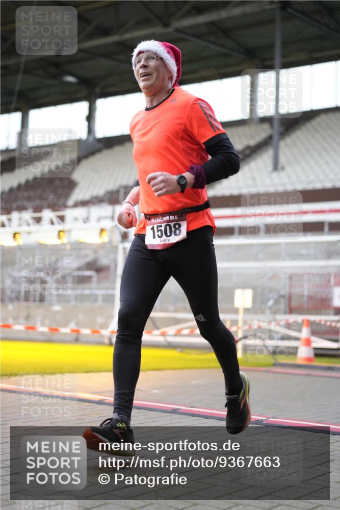 07.12.2025 - St. Pauli X-Mass-Run No. 15 Patografie http://msf.ph/oto/9367663 07.12.2025 10:58:58 Ziel 582, 1451, 1453, 1456, 1458, 1459, 1508, 2503 meine-sportfotos.de
