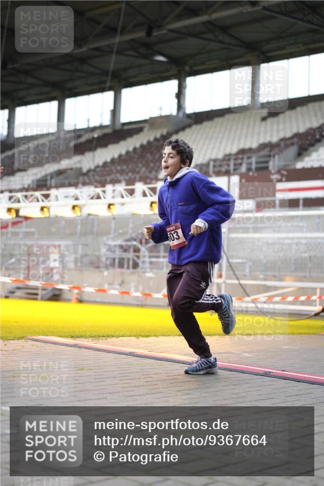 07.12.2025 - St. Pauli X-Mass-Run No. 15 Patografie http://msf.ph/oto/9367664 07.12.2025 10:59:03 Ziel 242, 582, 1451, 1456, 1508, 2503, 2772 meine-sportfotos.de