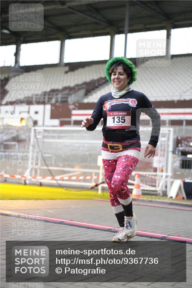 07.12.2025 - St. Pauli X-Mass-Run No. 15 Patografie http://msf.ph/oto/9367736 07.12.2025 11:00:44 Ziel 68, 135, 410, 433, 439, 492, 1065, 1068, 1660, 3349, 3353 meine-sportfotos.de