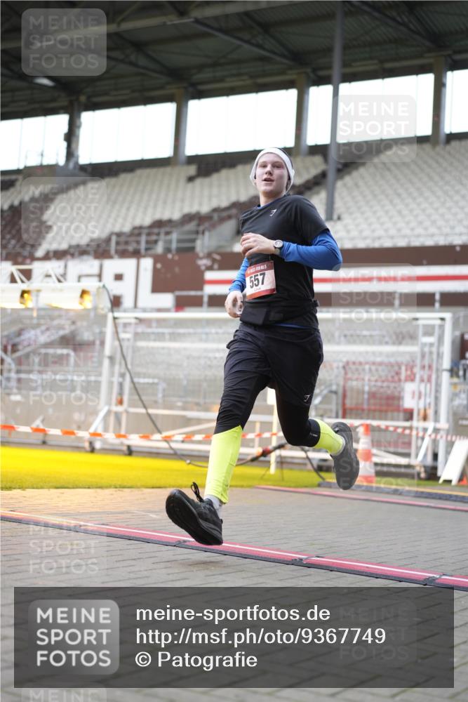 07.12.2025 - St. Pauli X-Mass-Run No. 15 Patografie http://msf.ph/oto/9367749 07.12.2025 11:01:07 Ziel 89, 132, 139, 557, 1705 meine-sportfotos.de
