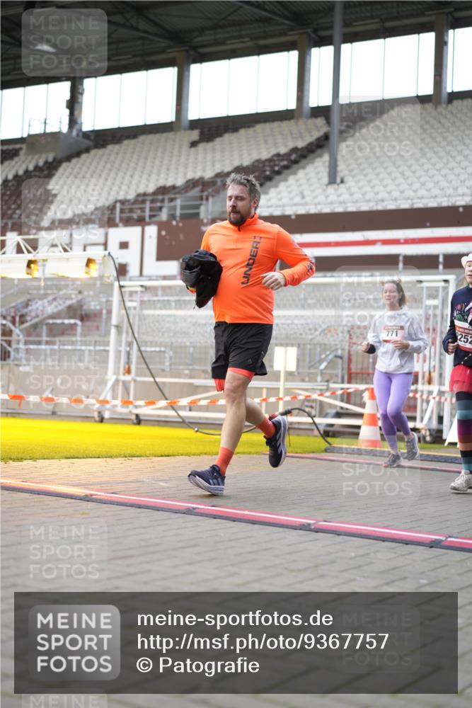 07.12.2025 - St. Pauli X-Mass-Run No. 15 Patografie http://msf.ph/oto/9367757 07.12.2025 11:01:18 Ziel 89, 132, 139, 557, 766, 770, 771, 1300, 1367, 1615, 2251, 2252 meine-sportfotos.de