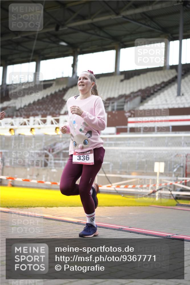 07.12.2025 - St. Pauli X-Mass-Run No. 15 Patografie http://msf.ph/oto/9367771 07.12.2025 11:01:28 Ziel 336, 766, 770, 771, 1045, 1048, 1300, 1367, 1615, 2251, 2252 meine-sportfotos.de