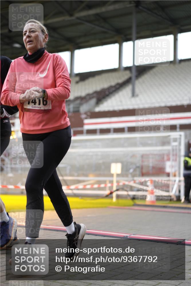 07.12.2025 - St. Pauli X-Mass-Run No. 15 Patografie http://msf.ph/oto/9367792 07.12.2025 11:02:00 Ziel 95, 193, 837, 838, 842, 847, 851, 1143, 1416, 2576 meine-sportfotos.de