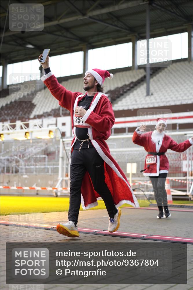 07.12.2025 - St. Pauli X-Mass-Run No. 15 Patografie http://msf.ph/oto/9367804 07.12.2025 11:02:13 Ziel 95, 193, 314, 317, 847, 1143, 1416, 1611, 2329, 2519, 2520 meine-sportfotos.de