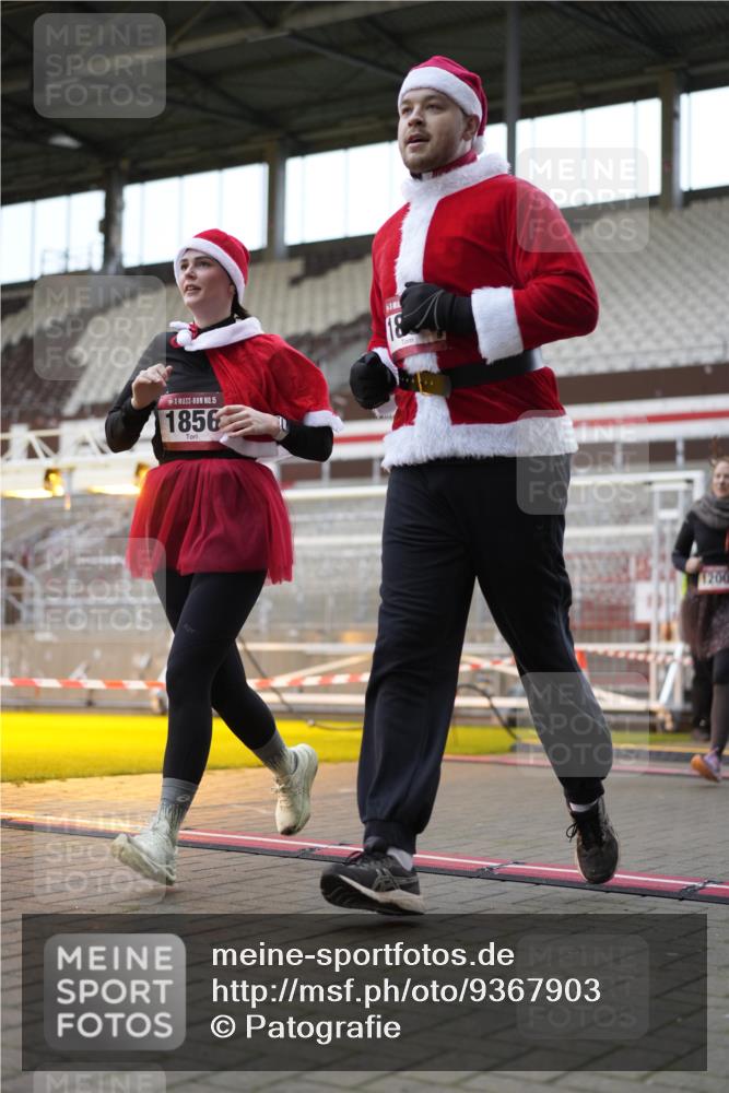 07.12.2025 - St. Pauli X-Mass-Run No. 15 Patografie http://msf.ph/oto/9367903 07.12.2025 11:04:04 Ziel 215, 216, 222, 432, 734, 764, 1200, 1252, 1254, 1401, 1695, 1854, 1856 meine-sportfotos.de