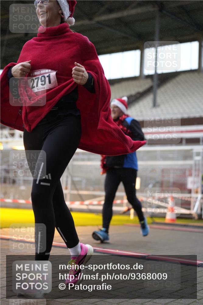 07.12.2025 - St. Pauli X-Mass-Run No. 15 Patografie http://msf.ph/oto/9368009 07.12.2025 11:04:34 Ziel 33, 361, 395, 1643, 2791, 2919, 3719 meine-sportfotos.de